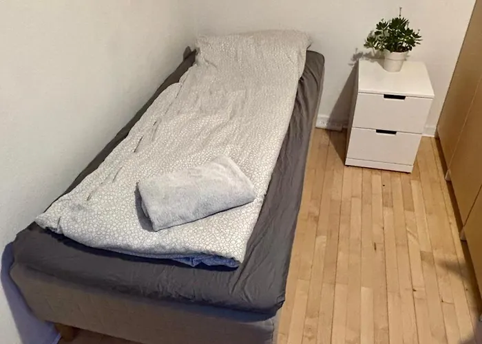 Easy Sleep In - Private Access - 24h Self Check In-out